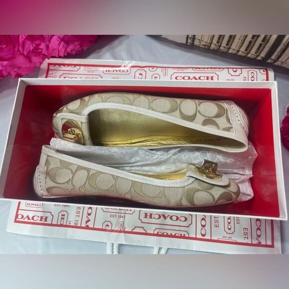 Coach Ballet Flat light khaki and cream, size 8.5 - Picture 1 of 11